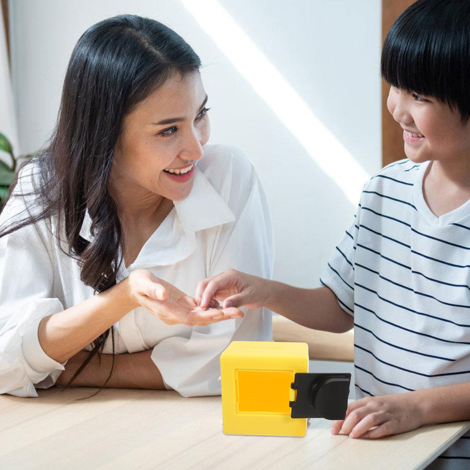 Kotak Tabungan Mini Anak denga - Kids Education Savings ulasan dan harga